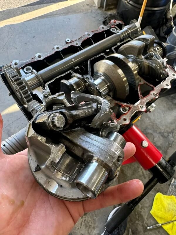 Seadoo 300 engine - Image 2